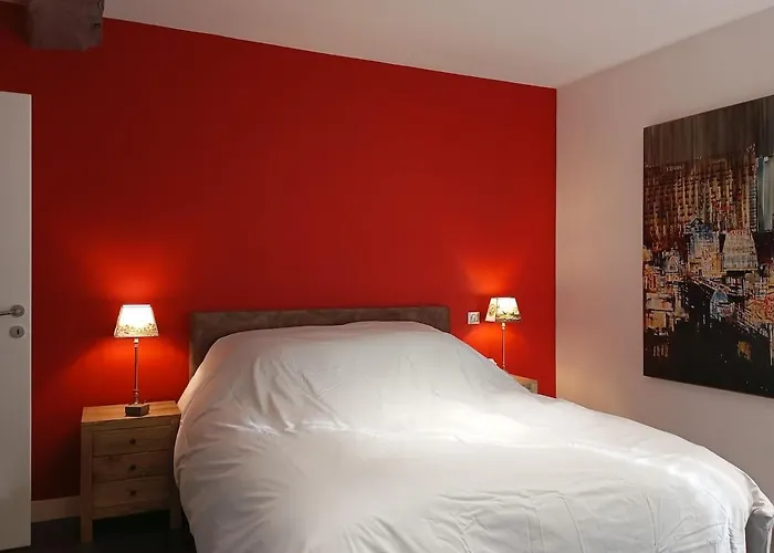 Chai Elisabeth Avec Piscine Дом отдыха Targon