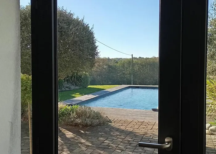 Дом отдыха Chai Elisabeth Avec Piscine