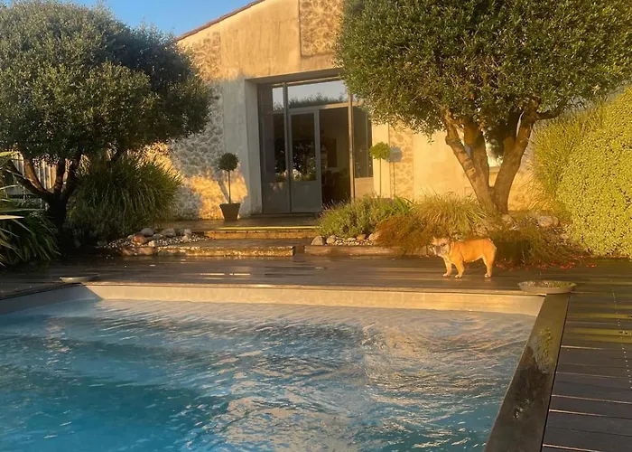 Chai Elisabeth Avec Piscine Targon